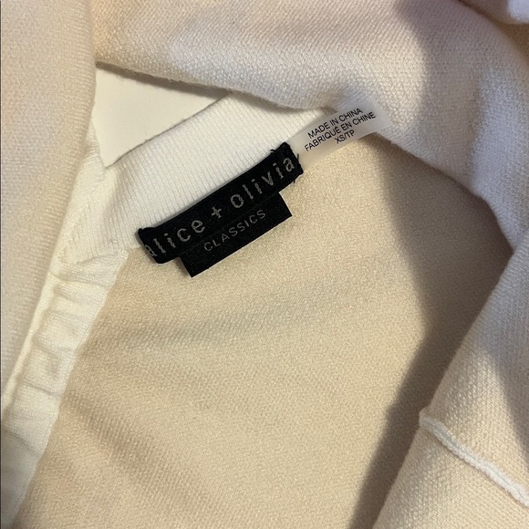 Alice & Olivia NORA REVERSIBLE DRAWCORD PULLOVER - XS - Picture 10 of 10